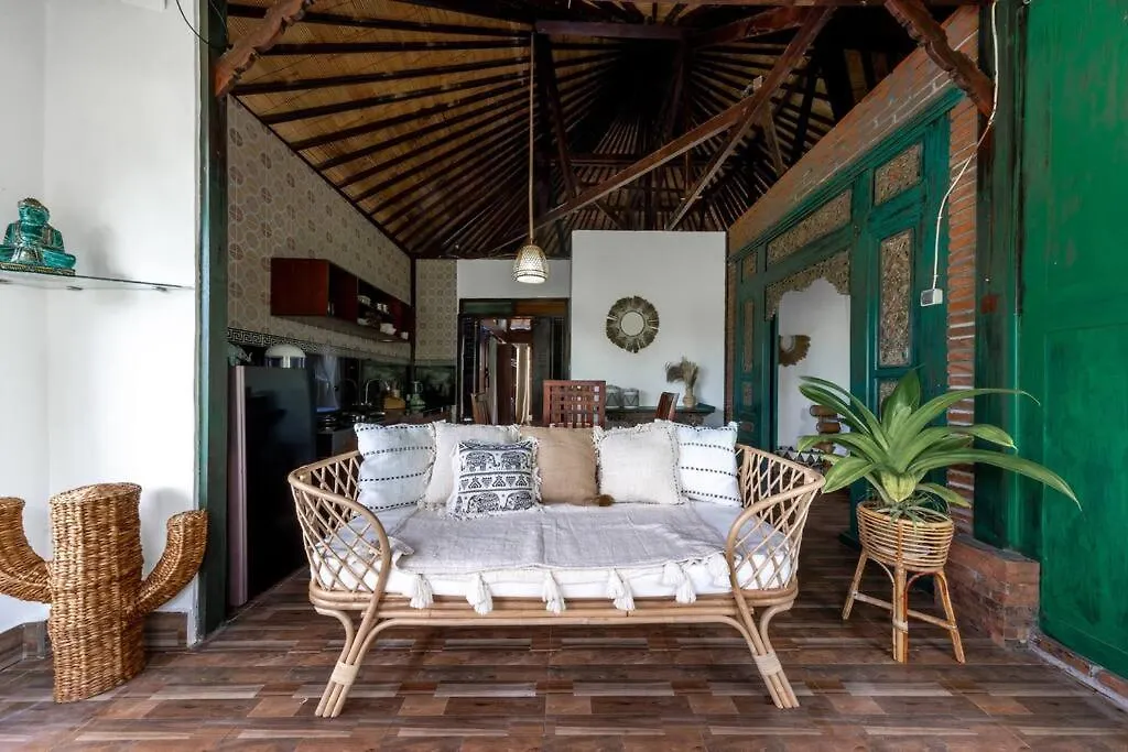 Family Oasis, 2 Bedrooms, Shared Pool, Garden, Rice Field View Ubud  Villa