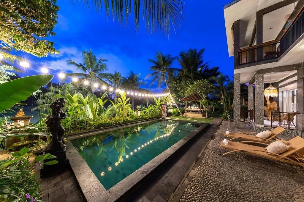 Family Oasis, 2 Bedrooms, Shared Pool, Garden, Rice Field View Ubud