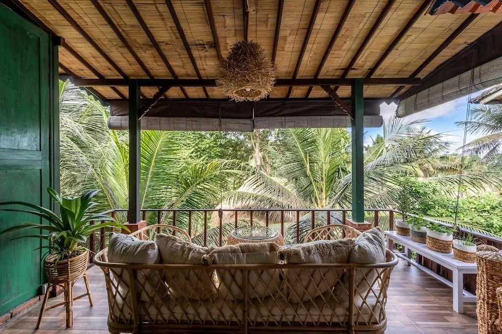 Family Oasis, 2 Bedrooms, Shared Pool, Garden, Rice Field View Ubud