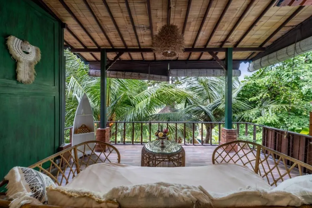 Family Oasis, 2 Bedrooms, Shared Pool, Garden, Rice Field View Ubud 0*,  Indonésie